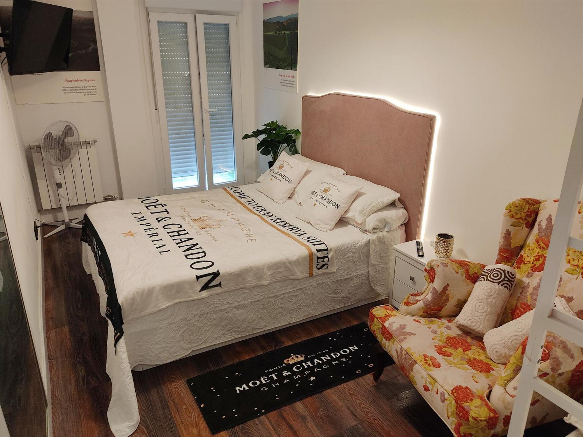 Gran Reserva Suites Centro Alojamiento Entero Logroño Exteriör bild